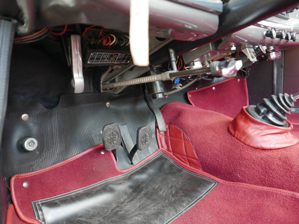 Imagen 13/68 de Alfa Romeo Giulia 1600 Spider (1964)