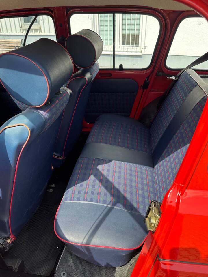 Image 7/10 of Renault R 4 GTL (1987)