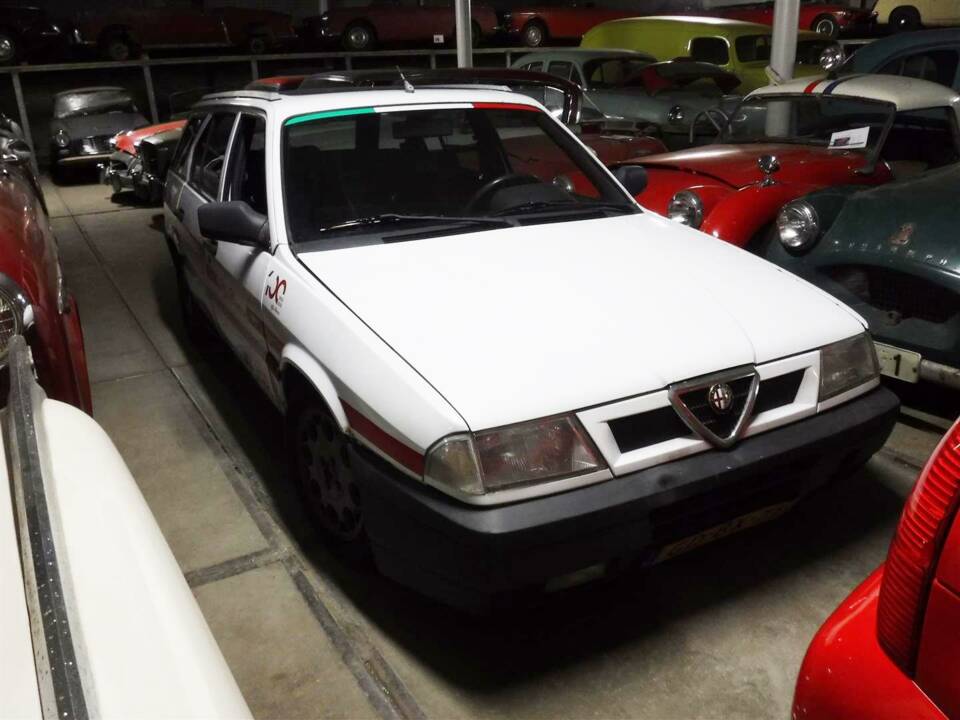 Imagen 4/33 de Alfa Romeo 33 - 1.3 Sportwagon (1993)