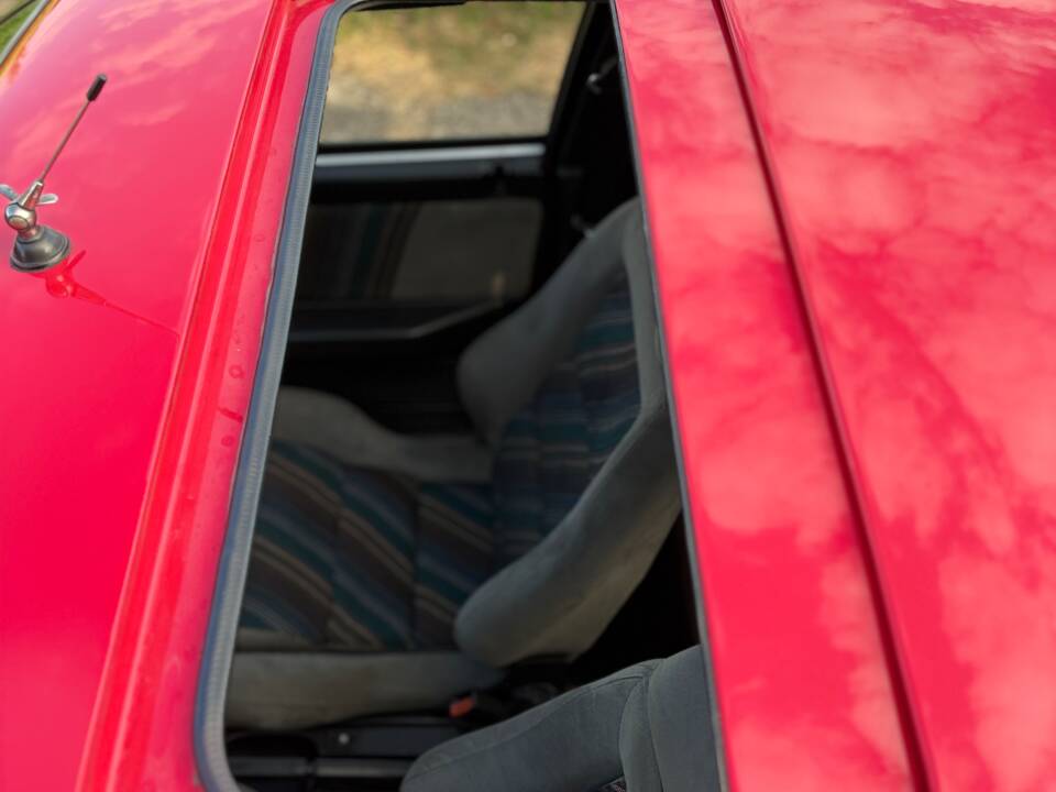 Afbeelding 11/11 van Lancia Delta HF Turbo (1986)