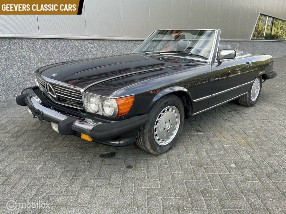 Image 7/10 of Mercedes-Benz 560 SL (1989)