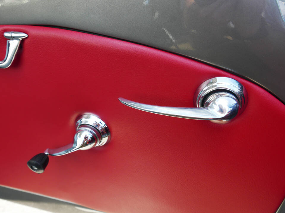 Imagen 26/68 de Alfa Romeo Giulia 1600 Spider (1964)