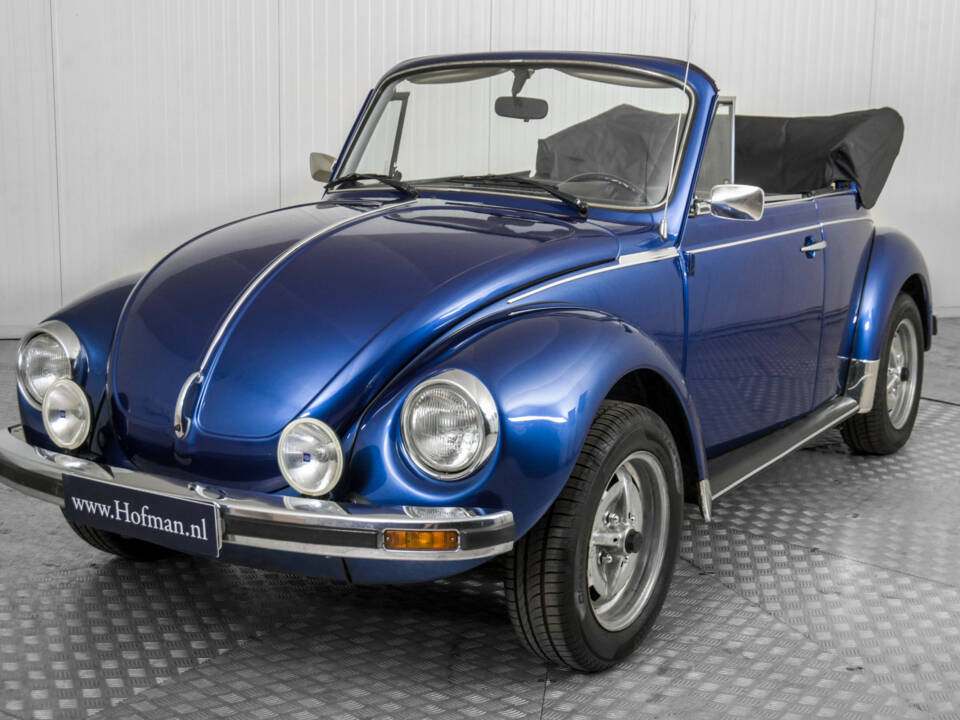 Bild 17/50 von Volkswagen Maggiolone 1303 LS (1974)