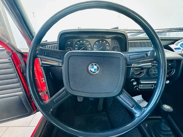 Imagen 12/16 de BMW 520 (1975)