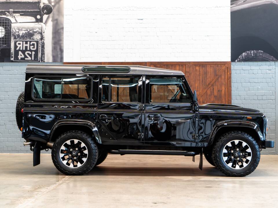 Bild 8/30 von Land Rover Defender 110 (2013)