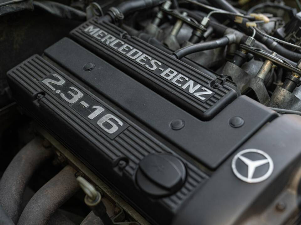 Image 49/50 of Mercedes-Benz 190 E 2.3-16 (1985)