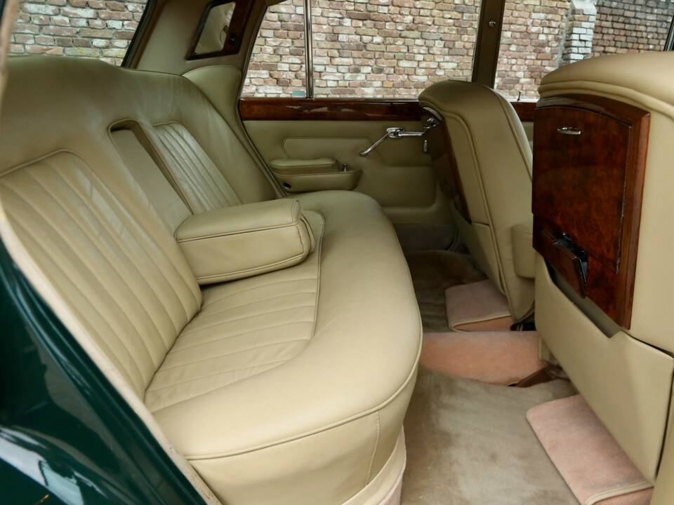 Bild 50/50 von Rolls-Royce Silver Shadow I (1967)
