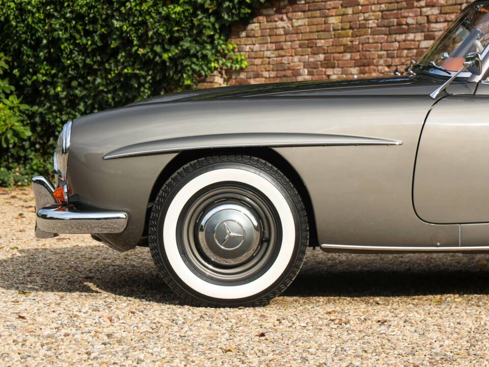 Image 13/50 of Mercedes-Benz 190 SL (1960)