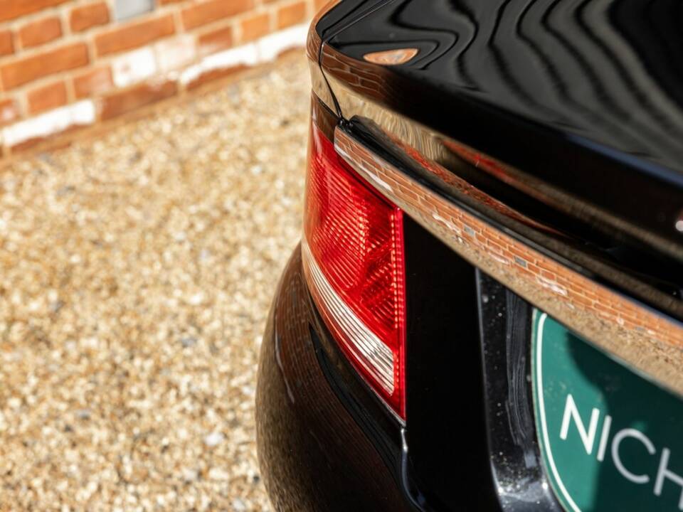 Bild 34/65 von Aston Martin V12 Vanquish S (2007)