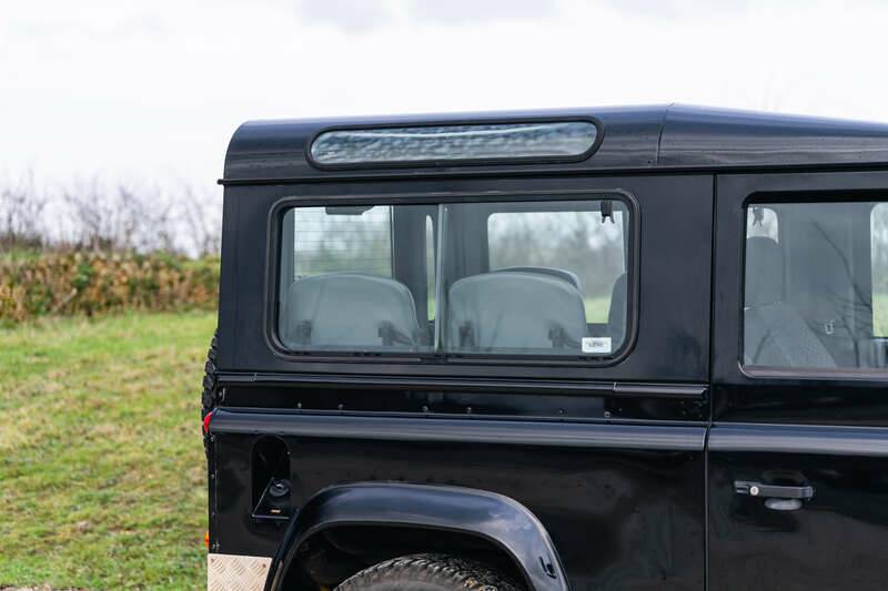 Immagine 43/50 di Land Rover Defender 90 Td5 (2002)
