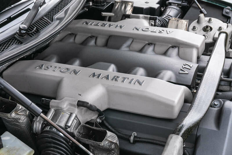 Imagen 17/44 de Aston Martin V12 Vanquish (2002)