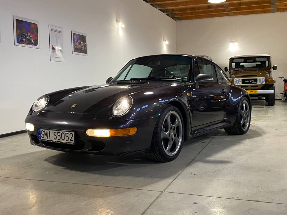 Bild 1/74 von Porsche 911 Carrera S (1997)