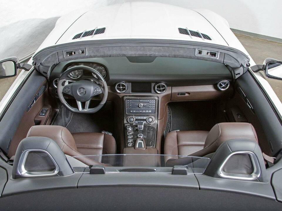 Bild 12/22 von Mercedes-Benz SLS AMG Roadster (2012)