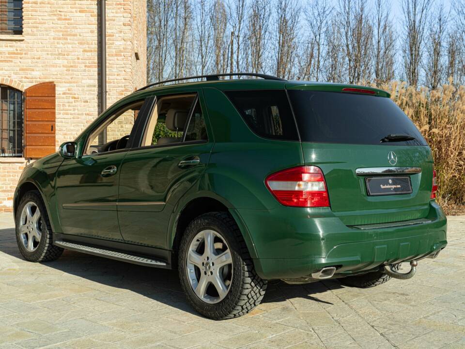 Image 7/50 of Mercedes-Benz ML 320 CDI (2006)