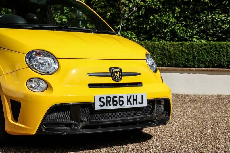 Immagine 8/41 di Abarth 695 Biposto (2006)