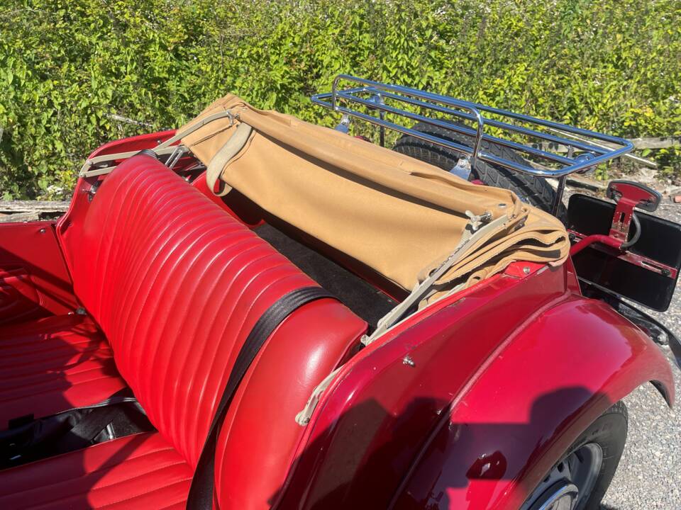 Image 9/12 of MG TD Midget (1950)