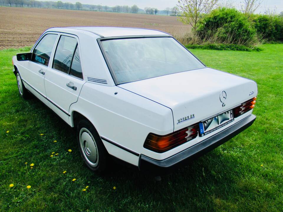 Bild 4/25 von Mercedes-Benz 190 D 2.5 (1986)
