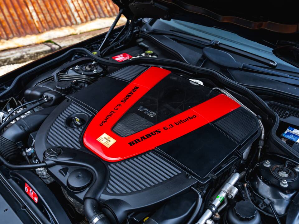 Image 39/47 of Mercedes-Benz SL 600 (2004)