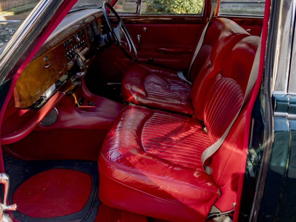 Image 24/33 of Jaguar Type S 3.4 (1968)