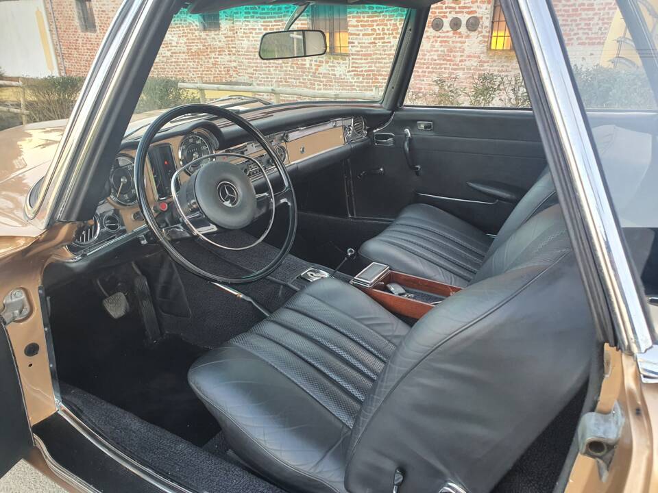 Immagine 8/16 di Mercedes-Benz 280 SL (1970)