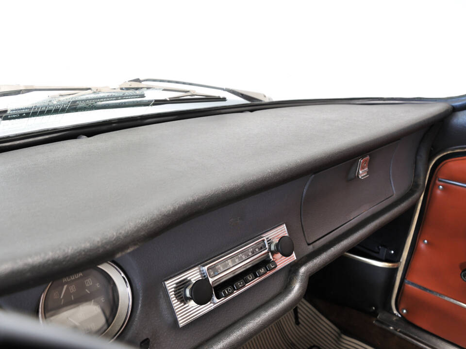 Image 52/65 of Alfa Romeo Giulia 1600 Sprint GT (1964)