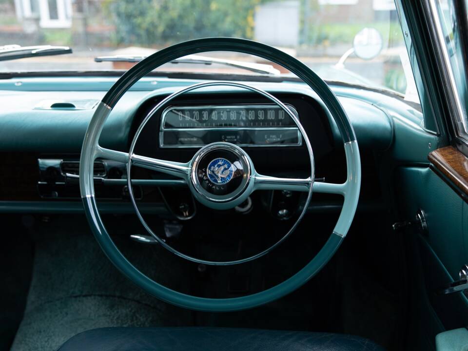 Bild 4/50 von Vauxhall Cresta (1961)