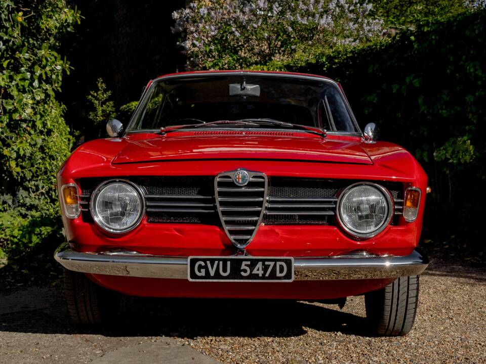 Image 6/50 of Alfa Romeo Giulia 1600 Sprint GT Veloce (1966)