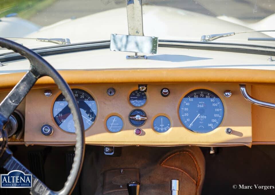 Image 34/49 of Jaguar XK 120 OTS (Alloy) (1949)