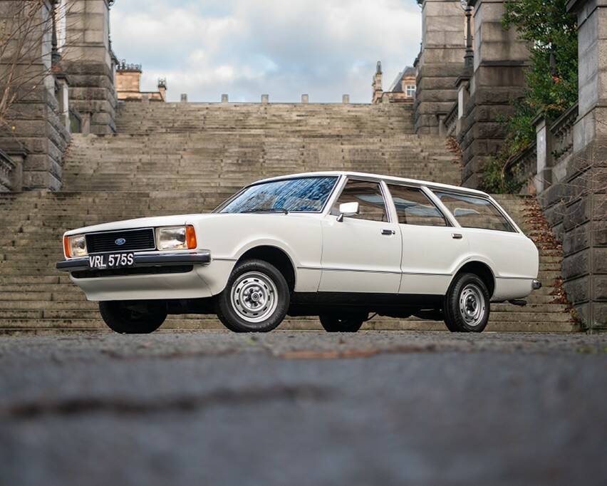 Bild 2/5 von Ford Cortina 3.0 (1977)