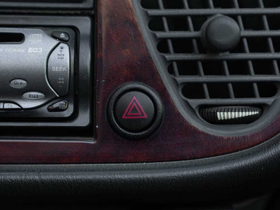 Bild 45/50 von Saab 900 2.0i (1997)