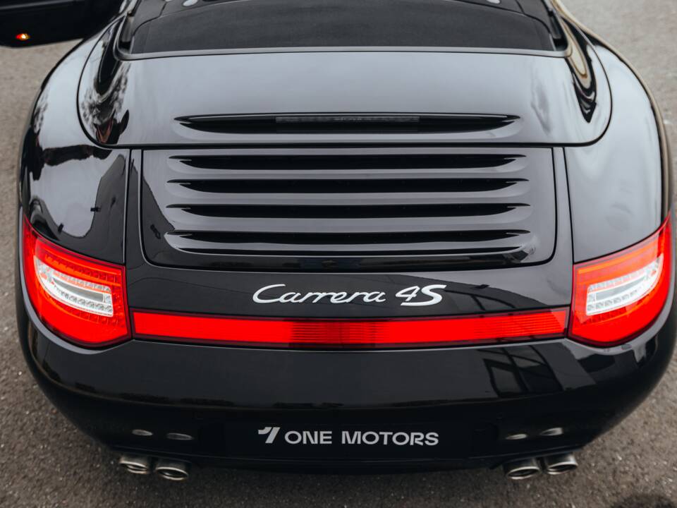 Image 14/27 de Porsche 911 Carrera 4S (2009)