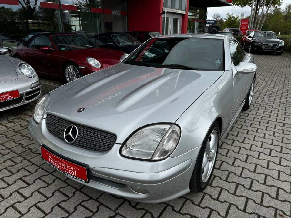 Image 2/18 of Mercedes-Benz SLK 200 Kompressor (2002)