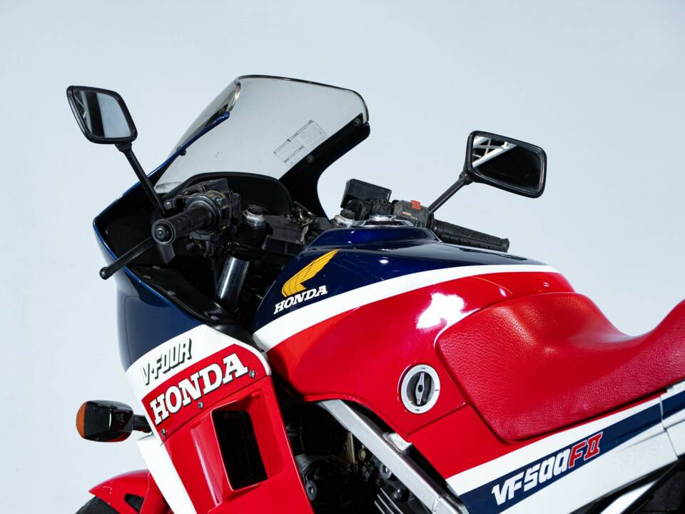 Immagine 20/50 di Honda VF 500 F (1986)