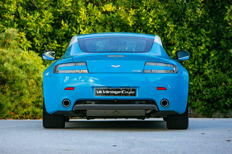 Imagen 7/31 de Aston Martin V8 Vantage (2011)