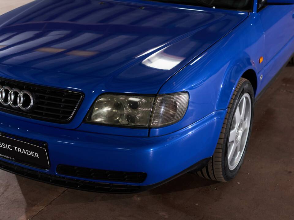 Image 80/113 of Audi S6 Plus Avant (1996)