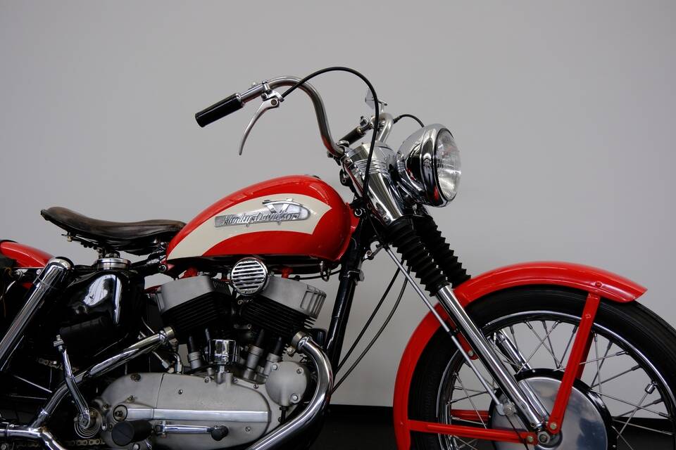 Immagine 4/72 di Harley-Davidson Model KH (1956)