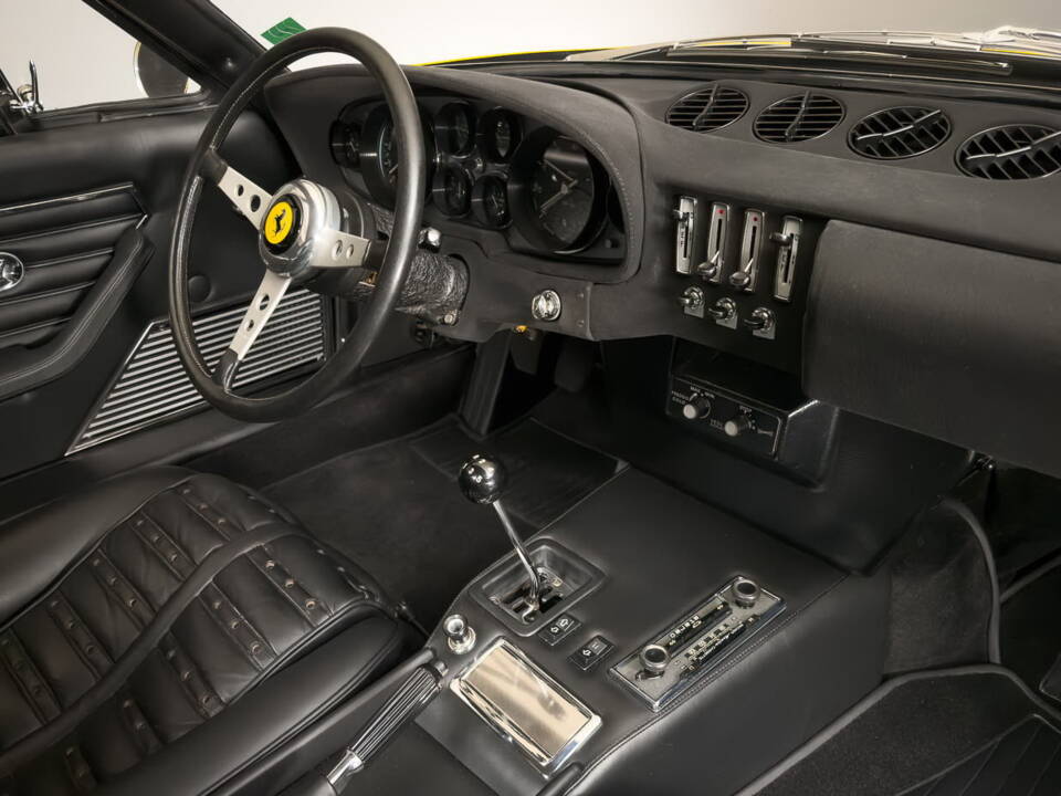 Bild 30/33 von Ferrari 365 GTB&#x2F;4 Daytona (1972)
