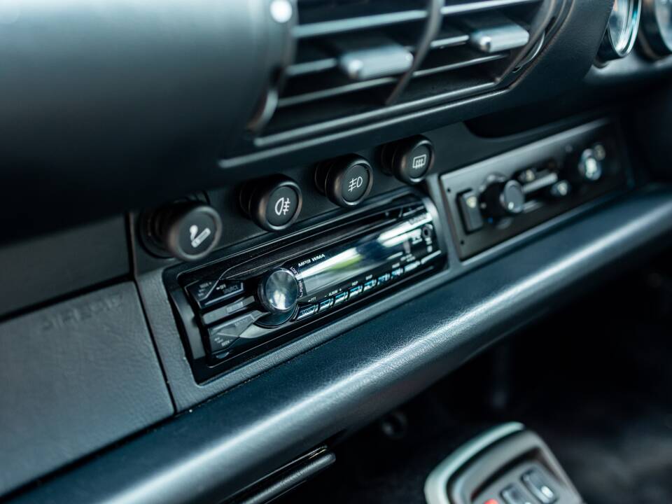 Bild 14/18 von Porsche 911 Carrera (1995)