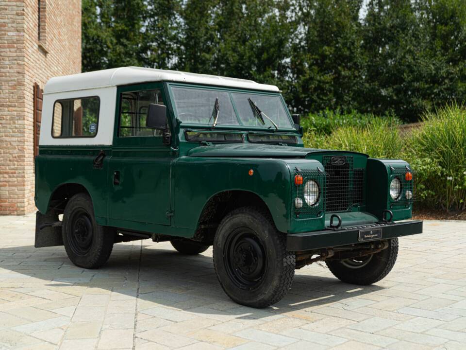 Image 2/50 of Land Rover 88 Lightweight (1977)