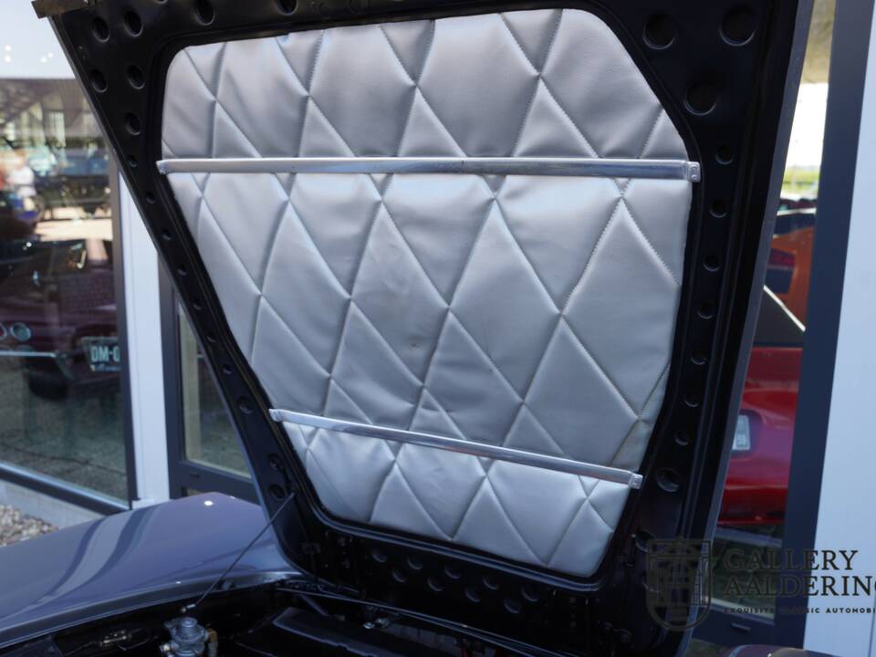 Bild 13/50 von Ferrari 330 GT 2+2 (1965)