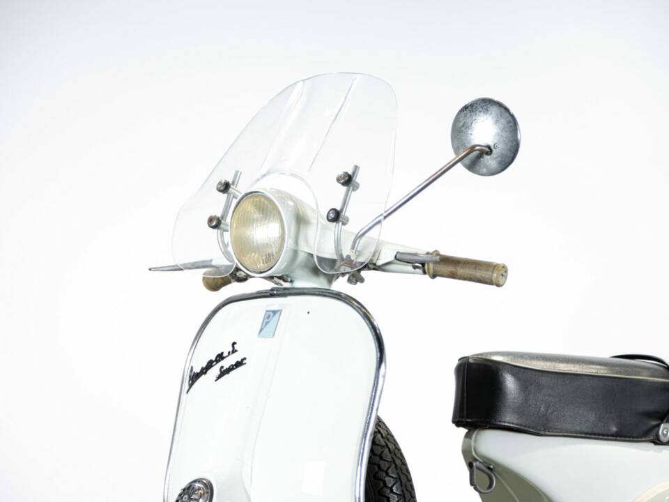 Bild 36/50 von Piaggio Vespa 125 Super (1966)