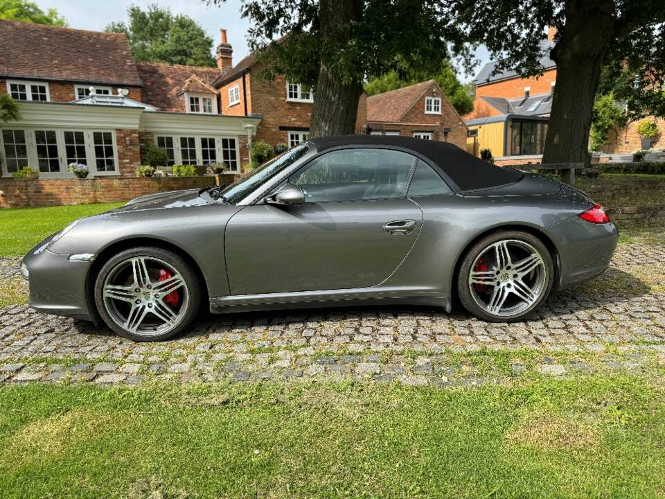 Image 7/30 of Porsche 911 Carrera 4S (2009)