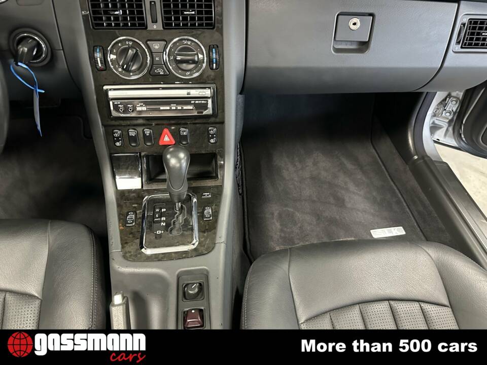 Bild 13/15 von Mercedes-Benz SLK 32 AMG (2001)