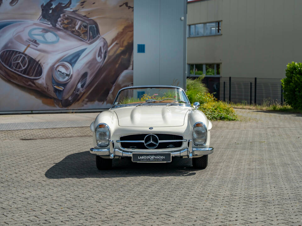 Immagine 11/38 di Mercedes-Benz 300 SL Roadster (1961)