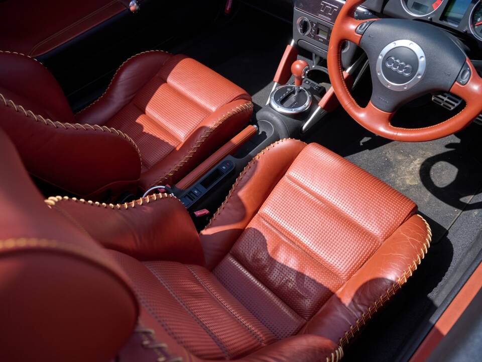 Bild 18/50 von Audi TT 1.8 T (2003)