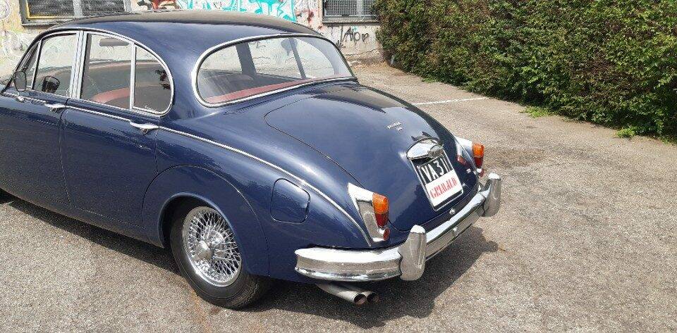 Image 8/49 of Jaguar Mk II 3.8 (1963)
