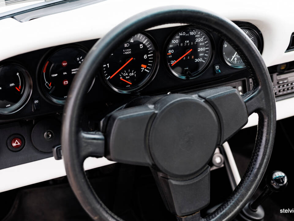Image 36/46 of Porsche 911 Turbo 3.3 (1980)