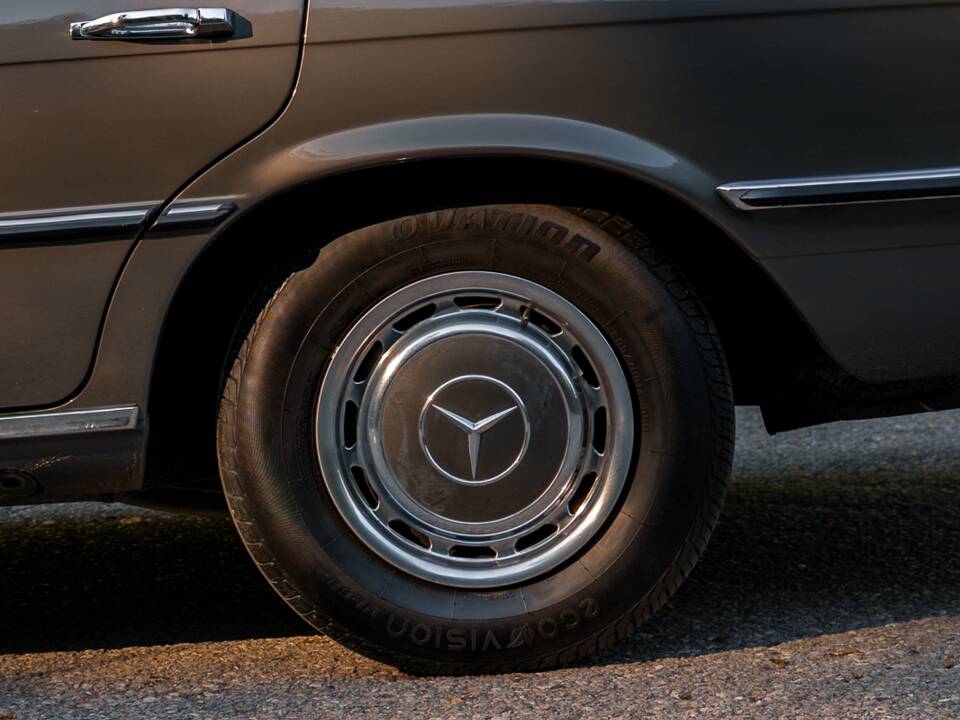 Bild 24/105 von Mercedes-Benz 280 S (1972)