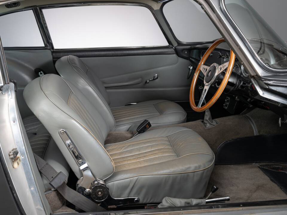 Bild 29/36 von Aston Martin DB 4 Vantage (1963)