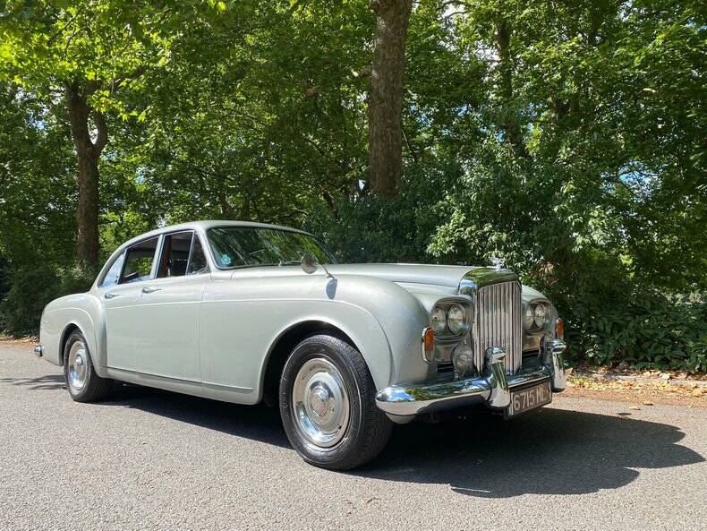 Image 26/50 de Bentley S 3 Continental Flying Spur (1963)